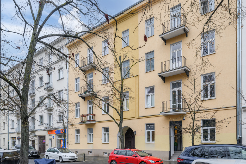 3-pok. W Kamienicy W Centrum Z Balkonem!'